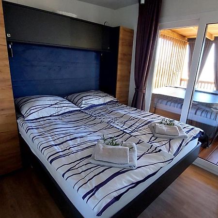 MOBILE HOMES SELCE - Alpe Jadran MOBIL Bagian luar foto